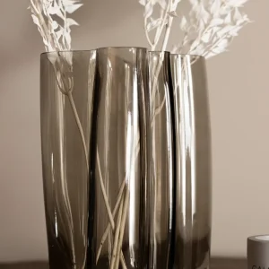 Lauvring, Essi vas, brunt glas